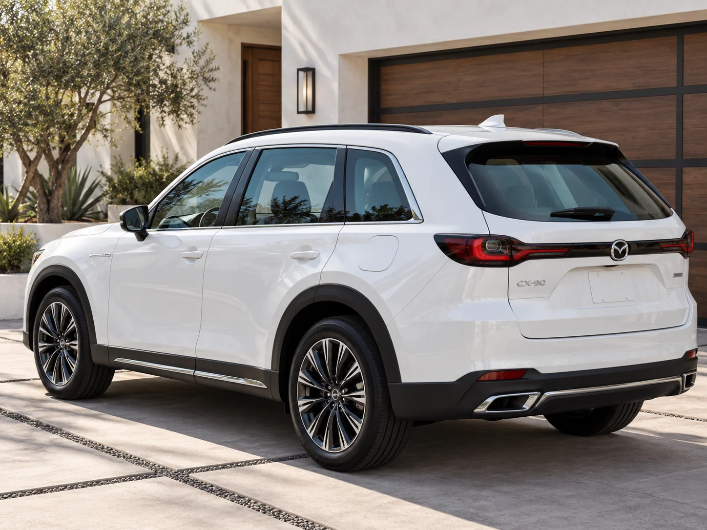 Mazda CX-90 con tono claro