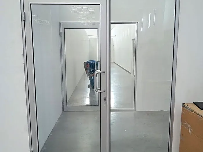 Puertas de aluminio y vidrio
